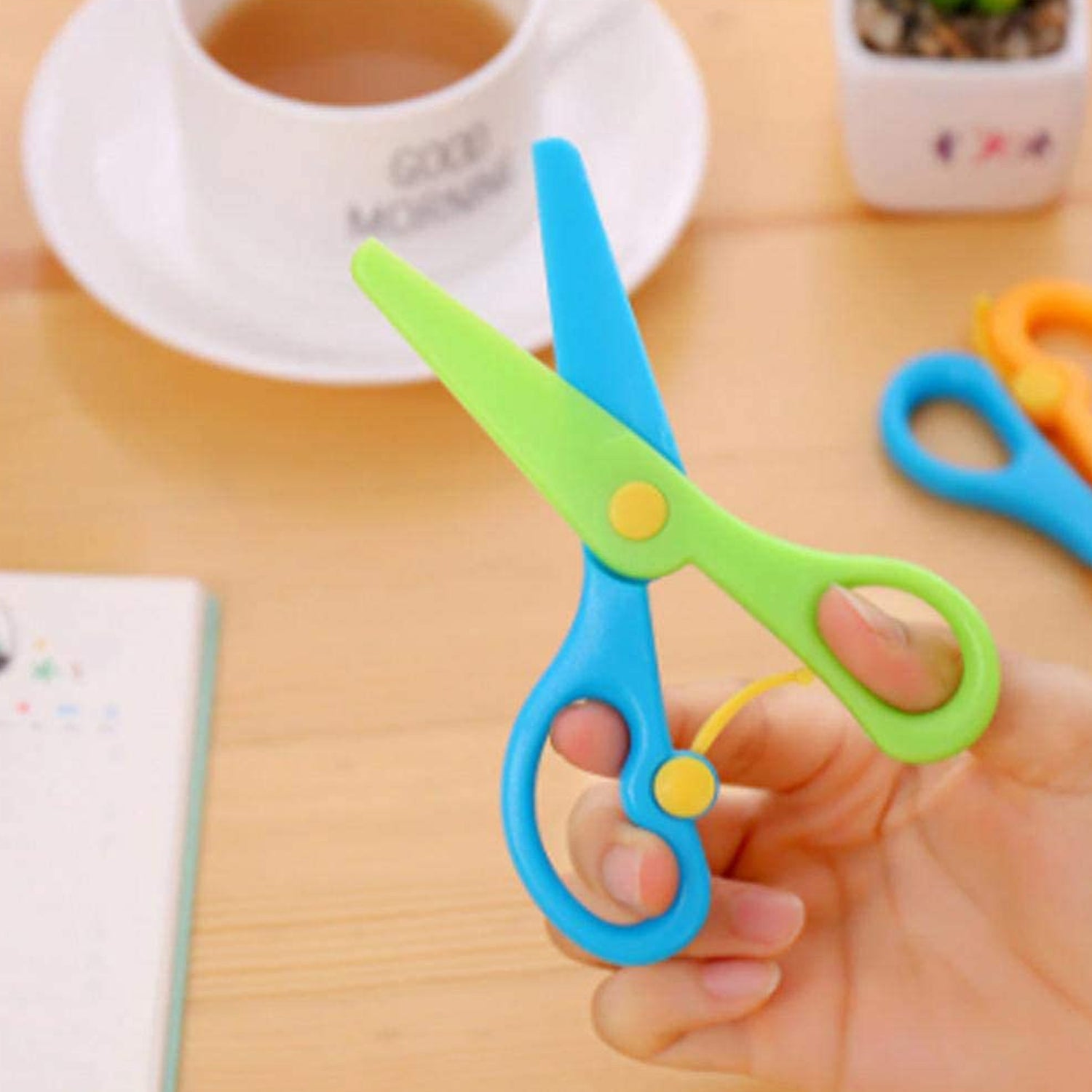 1569A Plastic Safety Scissor, Pre-School Training Scissors. DeoDap