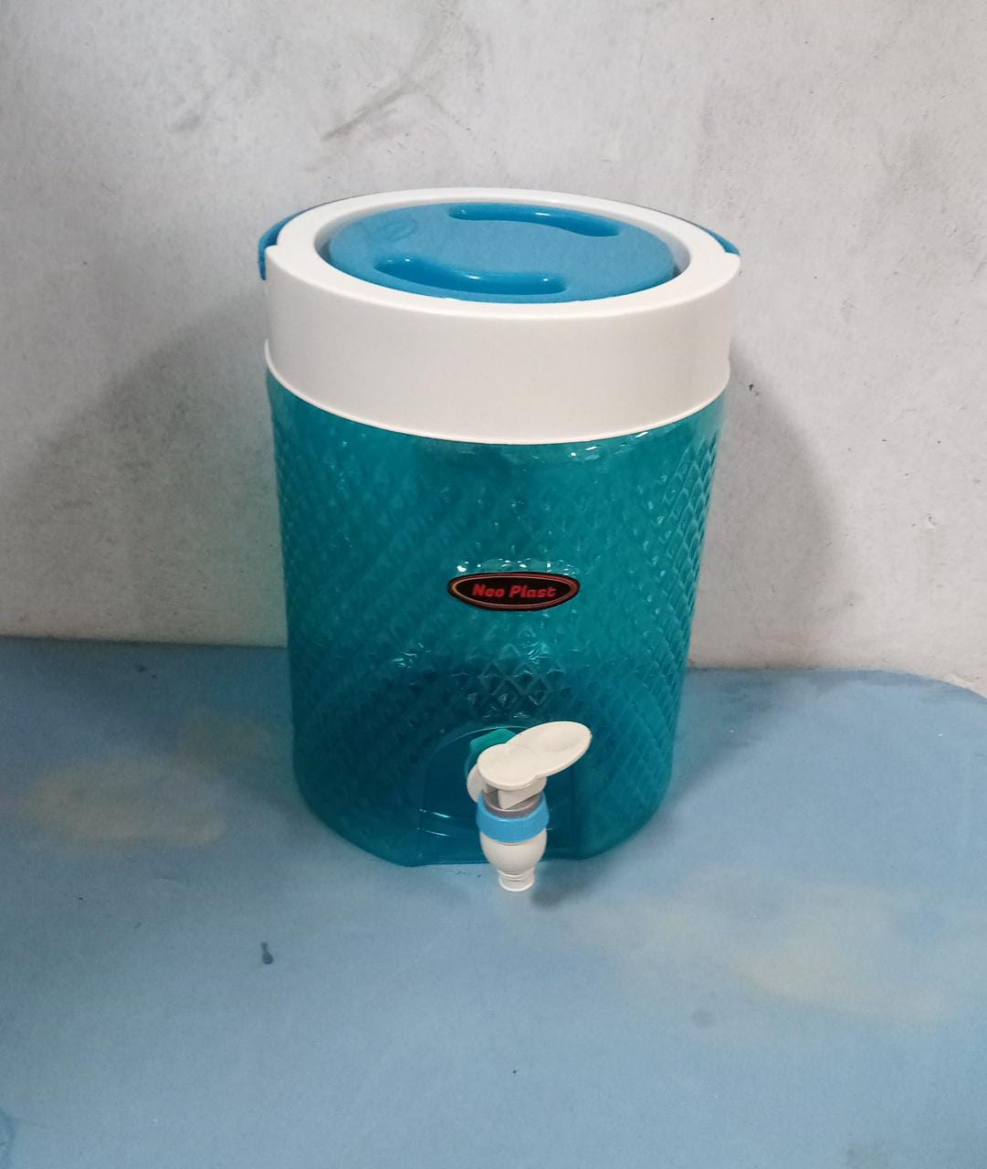 5348  DIAMOND CUT DESIGN PLASTIC WATER JUG TO CARRYING WATER AND OTHER BEVERAGES WATER COOLER  /  CAMPER  /  WATER JUG 6 LTR JUG (1 Pc)