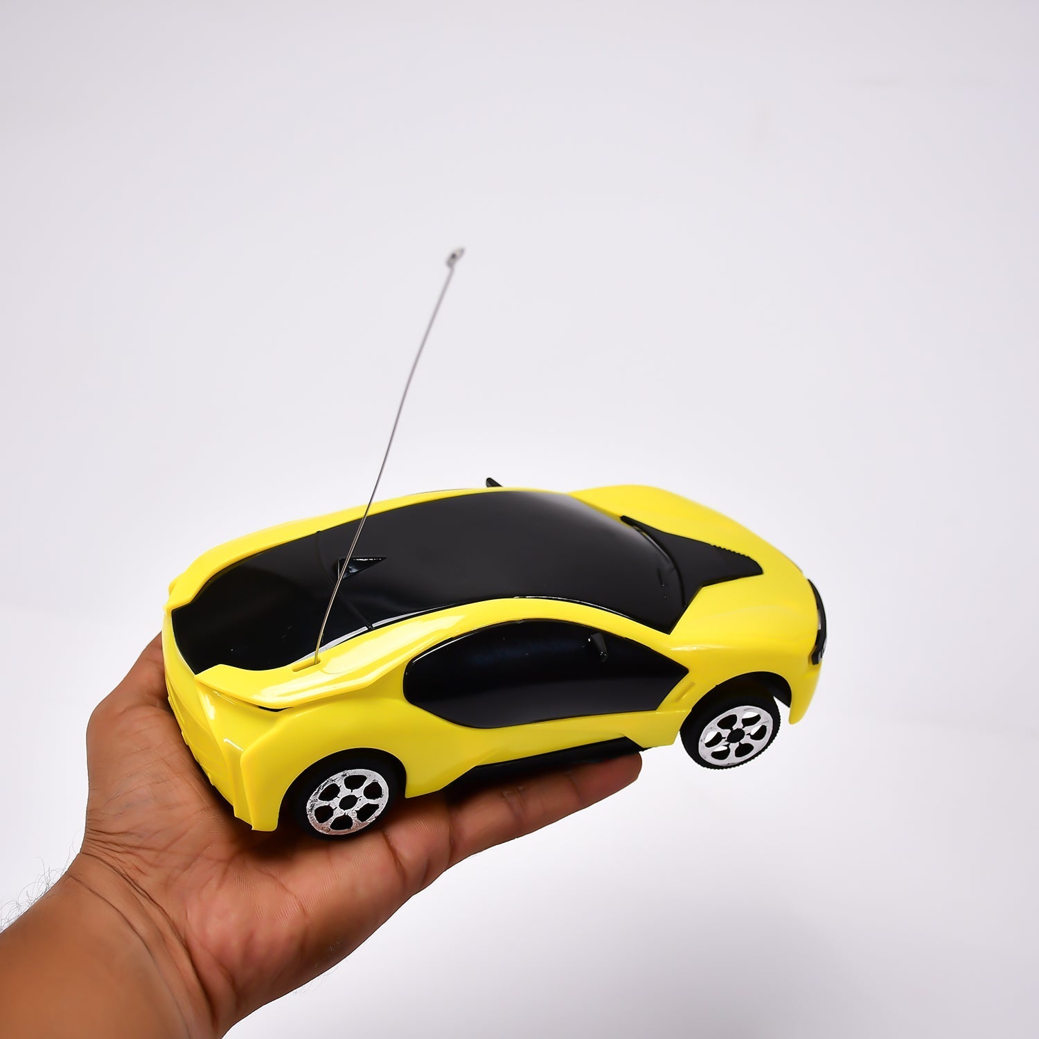 4465 Racing Fast Steering Remote Control Modern Attractive CAR for Kids DeoDap