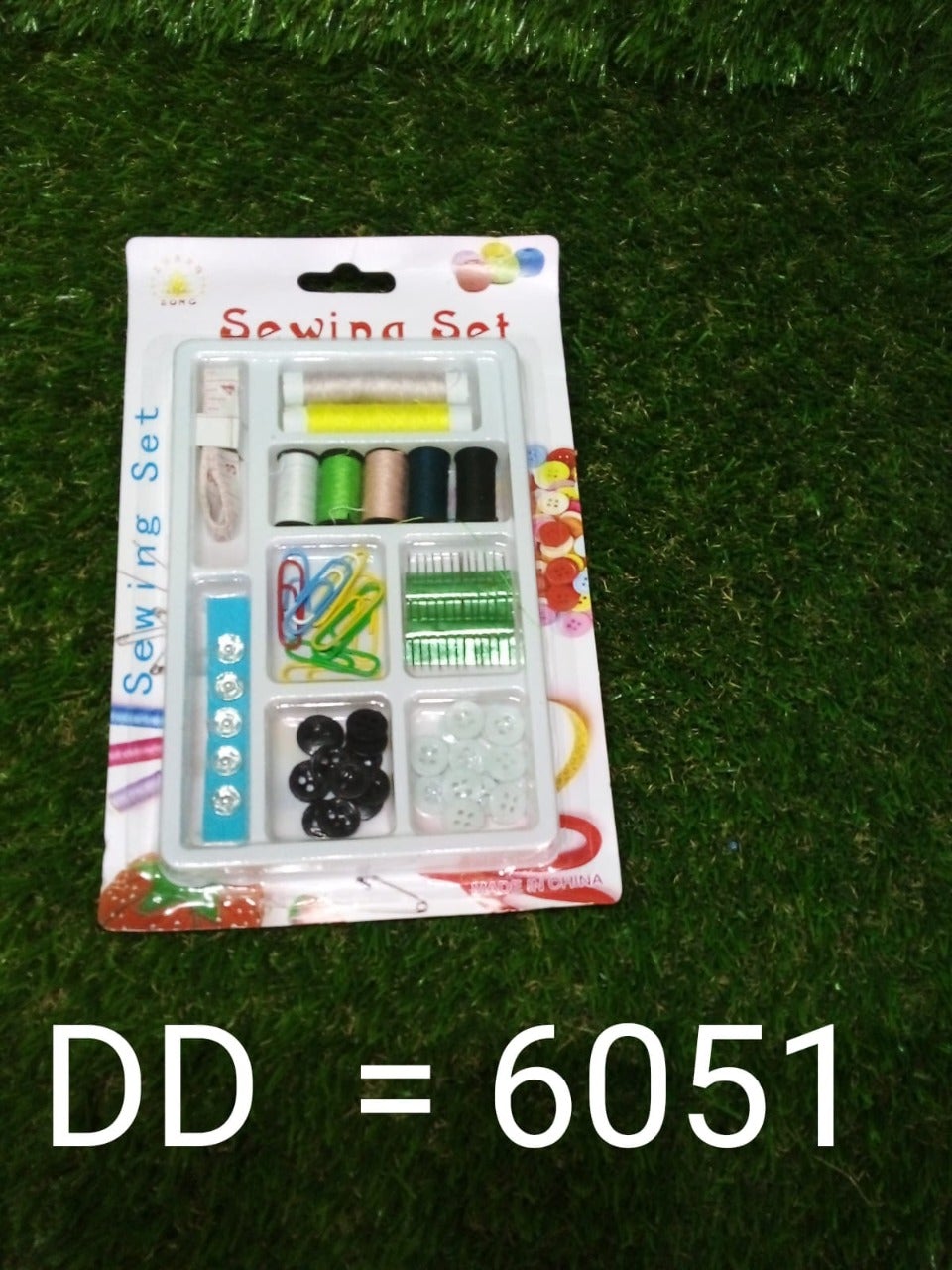 6051 62 Pc Sewing Set used for sewing of clothes and fabrics including all home purposes. DeoDap